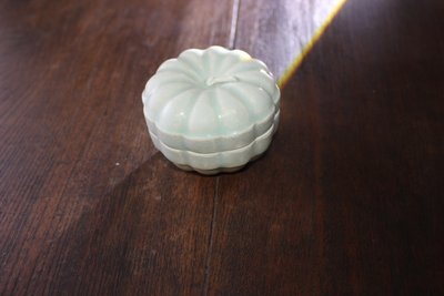 影青釉南瓜盒子