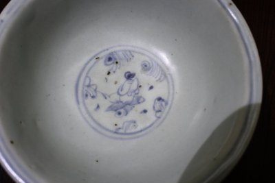 青花人物碗