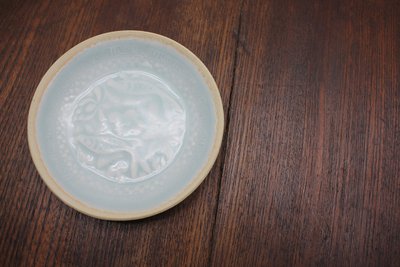 影青白釉印纹盘