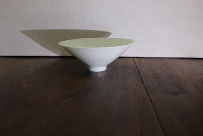 影青釉针挑工刻花斗笠盏