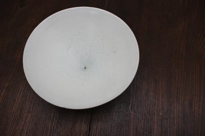 影青釉针挑工刻花斗笠盏