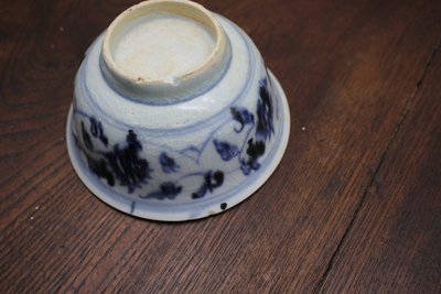 青花缠枝纹茶盏