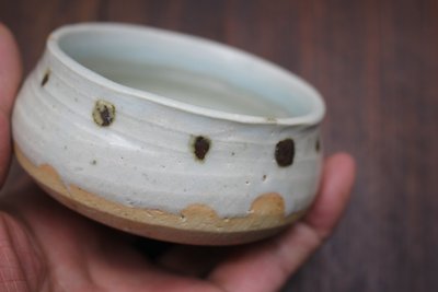 湖田影青釉点褐彩渣斗