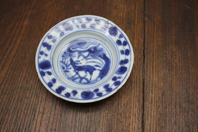 嘉万藩王青花松鹿盘 底款：大明宣德年制