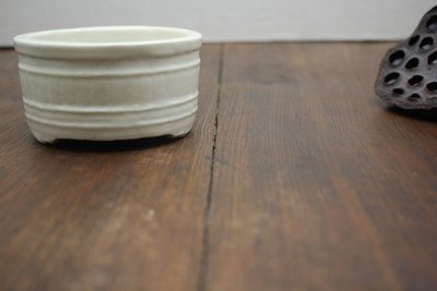 德化回弦纹三足炉