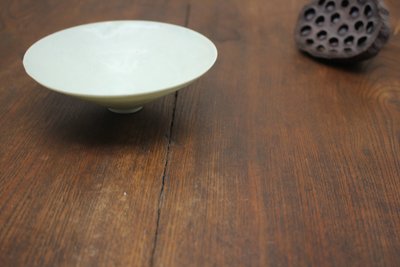 影青釉模印花回纹斗笠盏