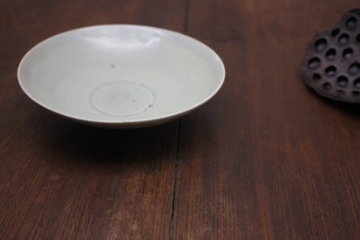 影青釉月亮底碗